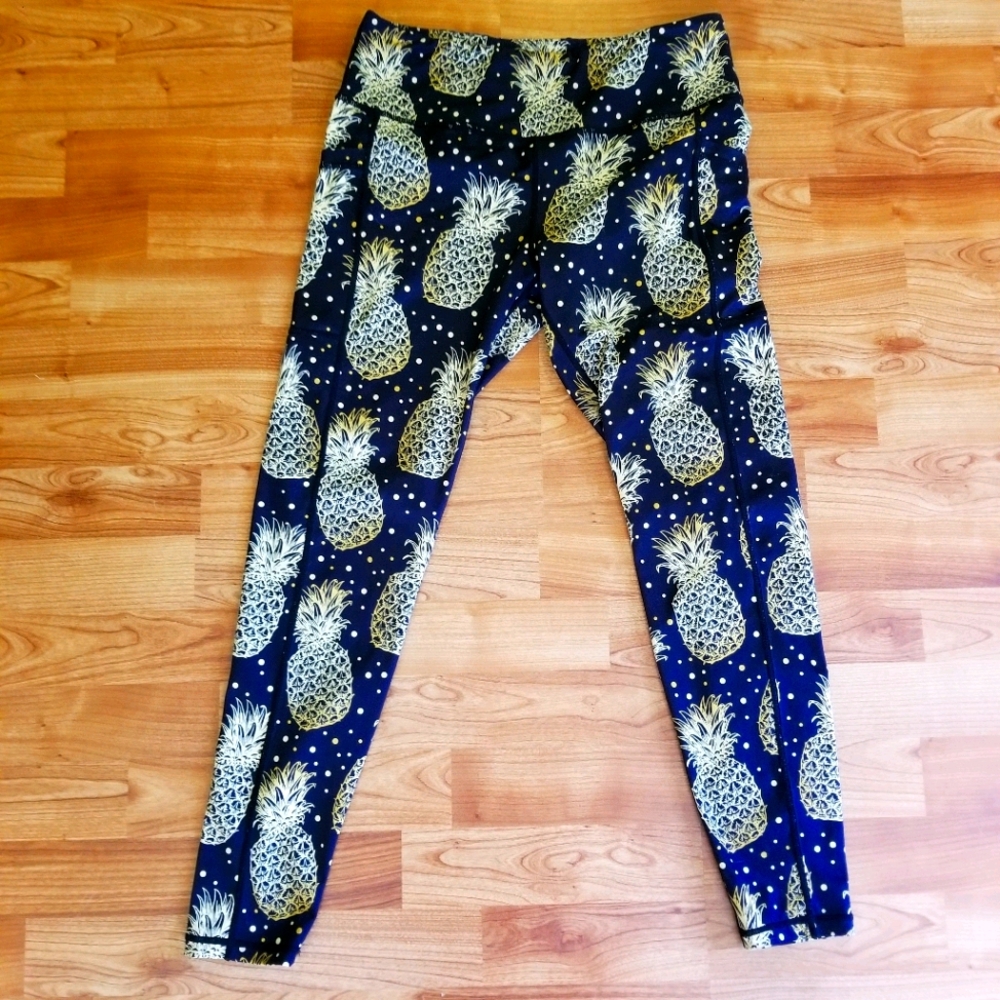 Constantly Varied Gear fineapple pineapple legging